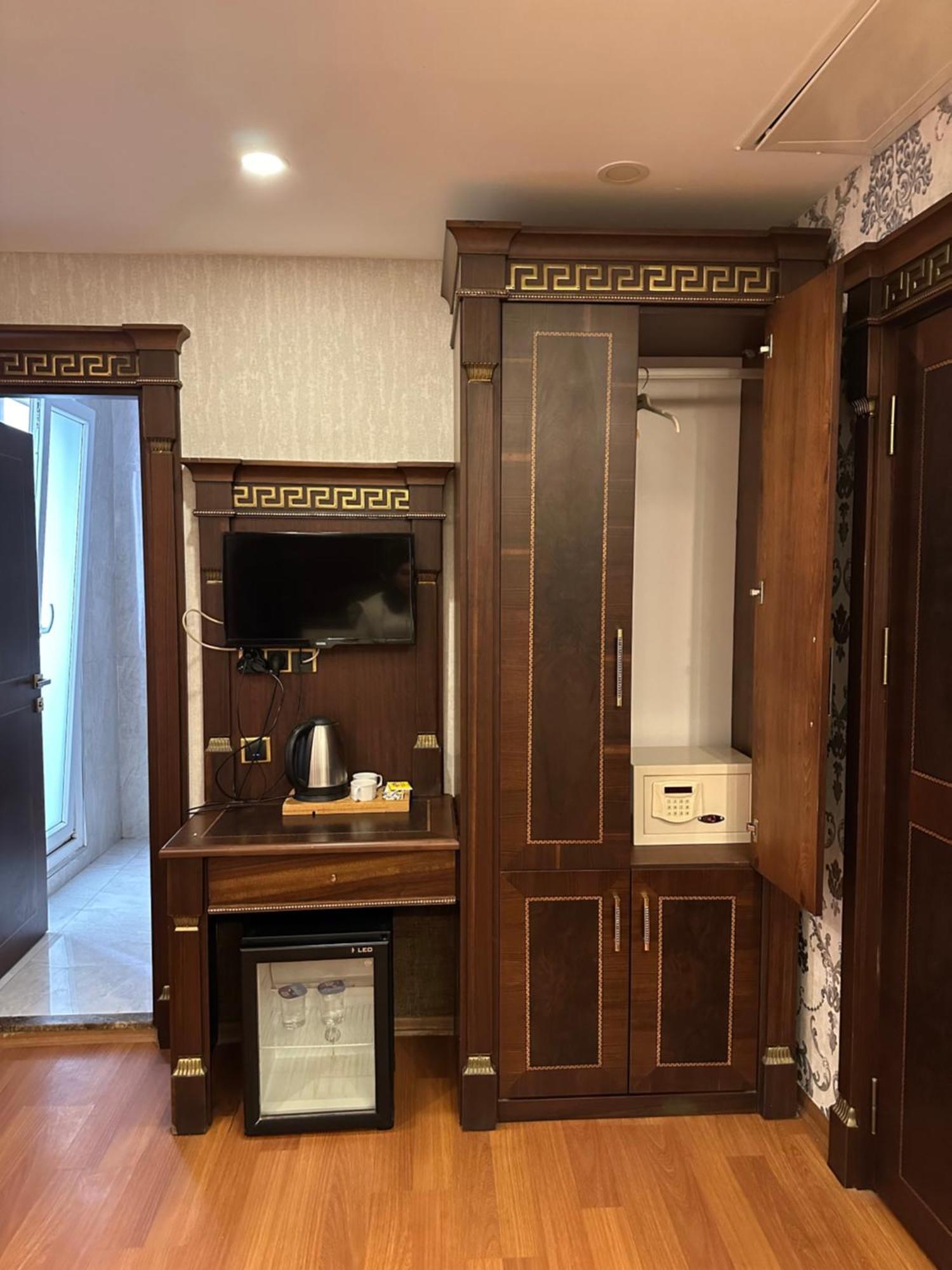 Napolyon Hotel Istanbul Bagian luar foto