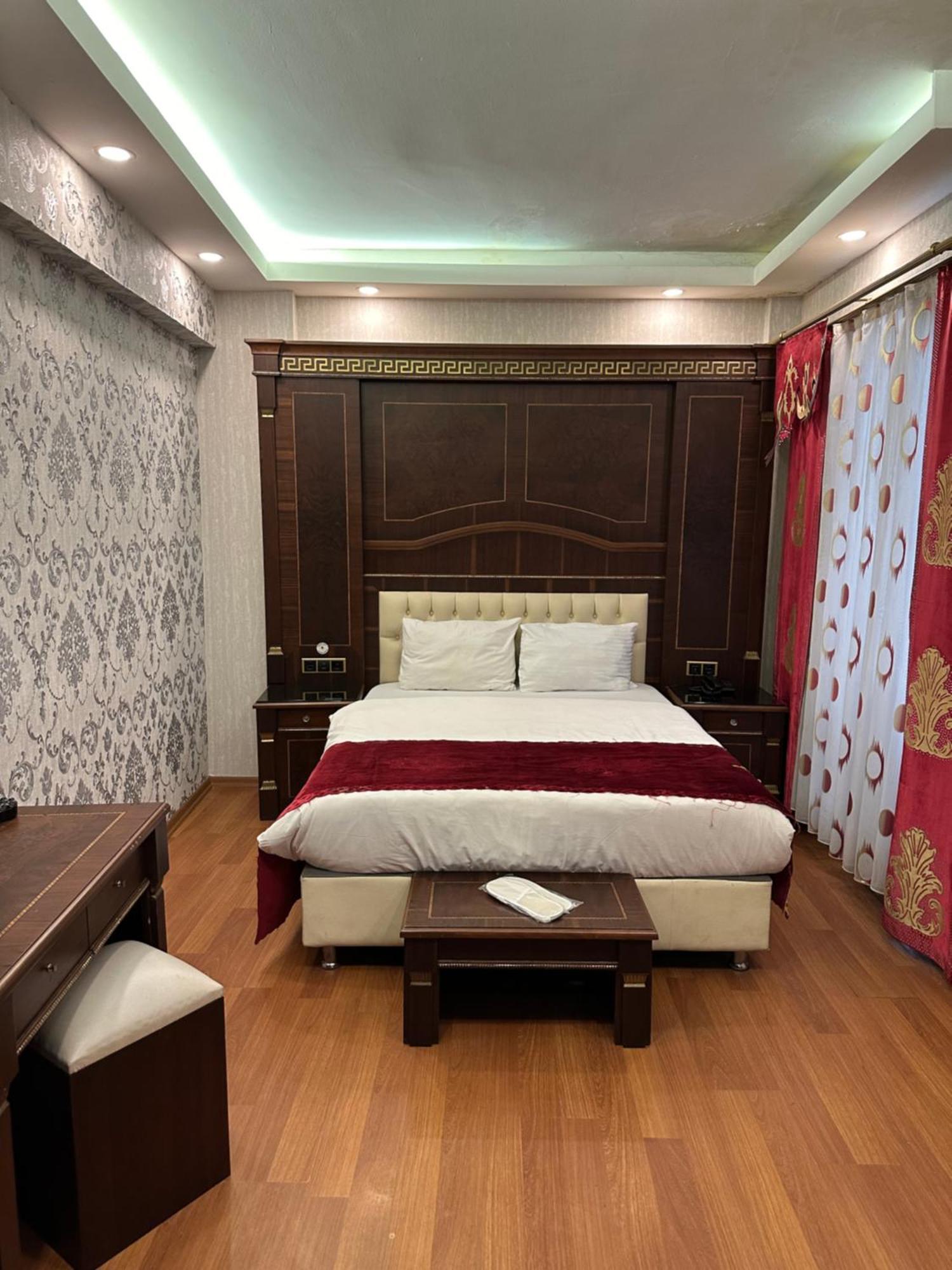 Napolyon Hotel Istanbul Bagian luar foto