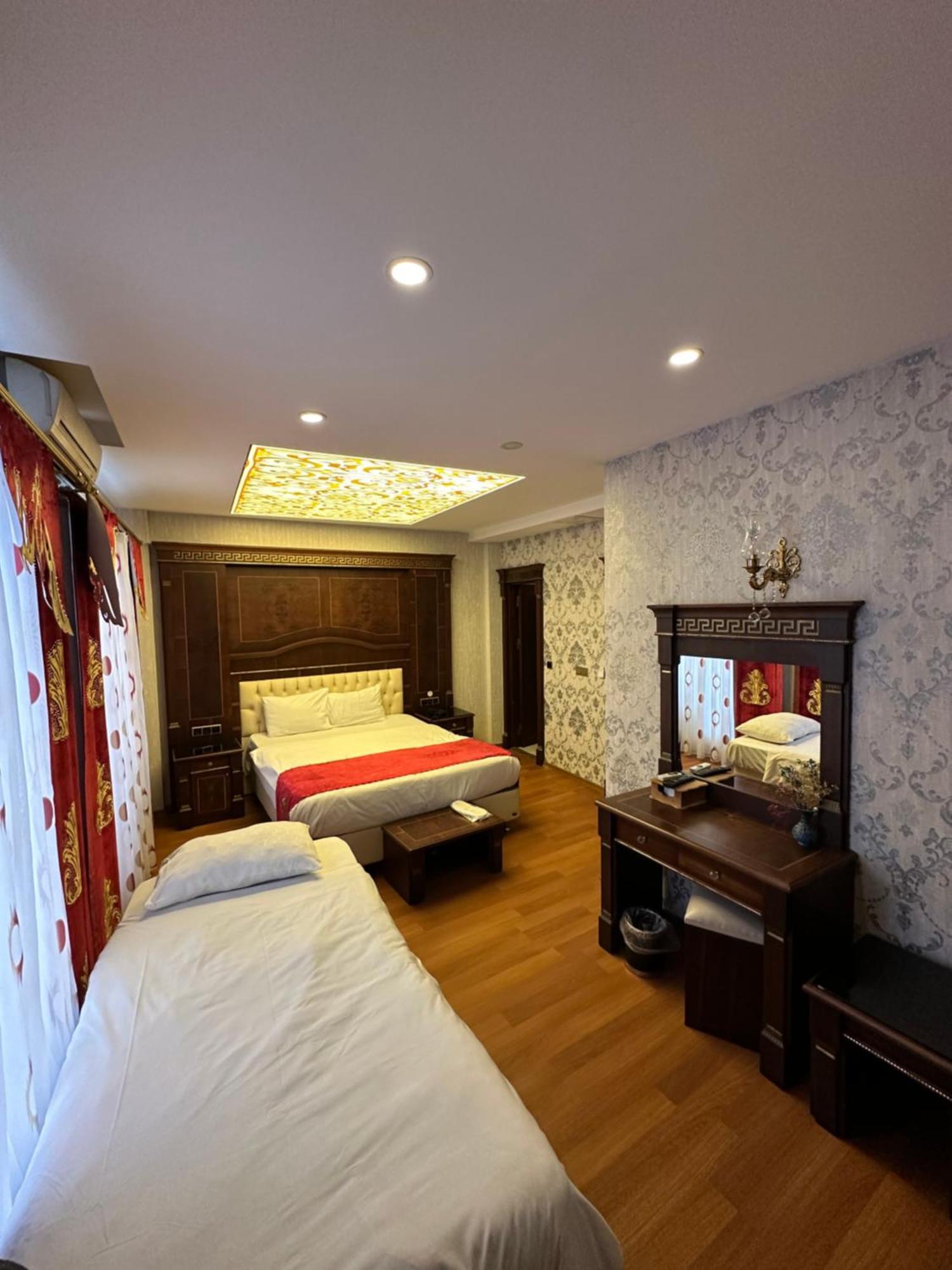 Napolyon Hotel Istanbul Bagian luar foto