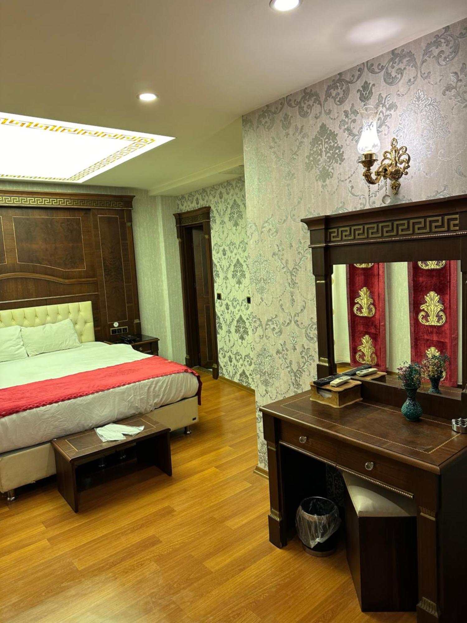 Napolyon Hotel Istanbul Bagian luar foto