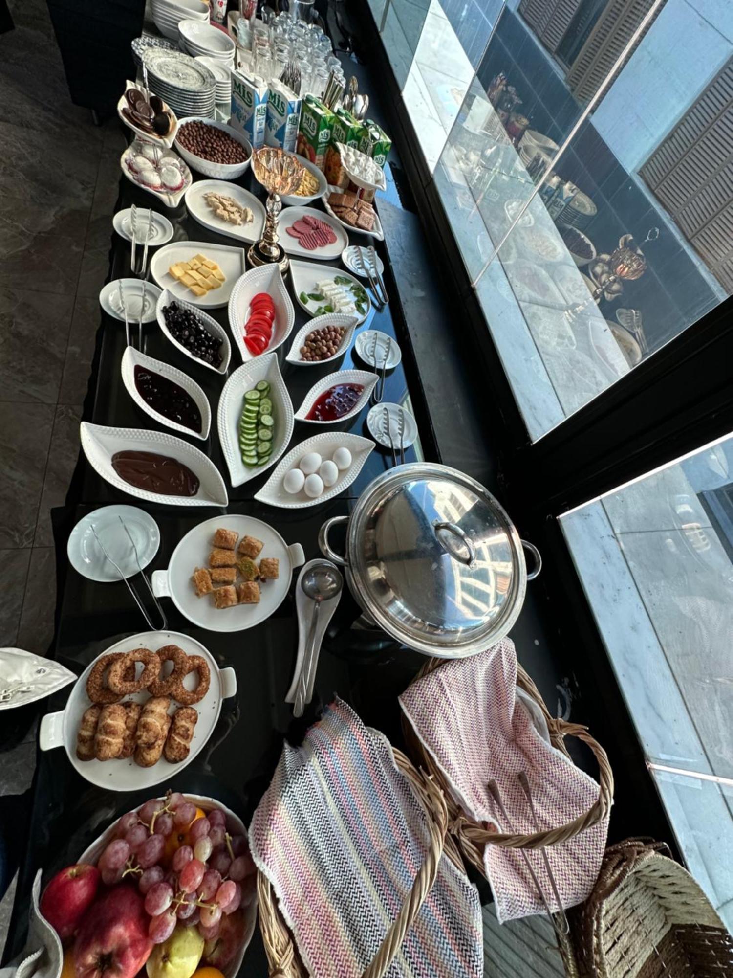Napolyon Hotel Istanbul Bagian luar foto