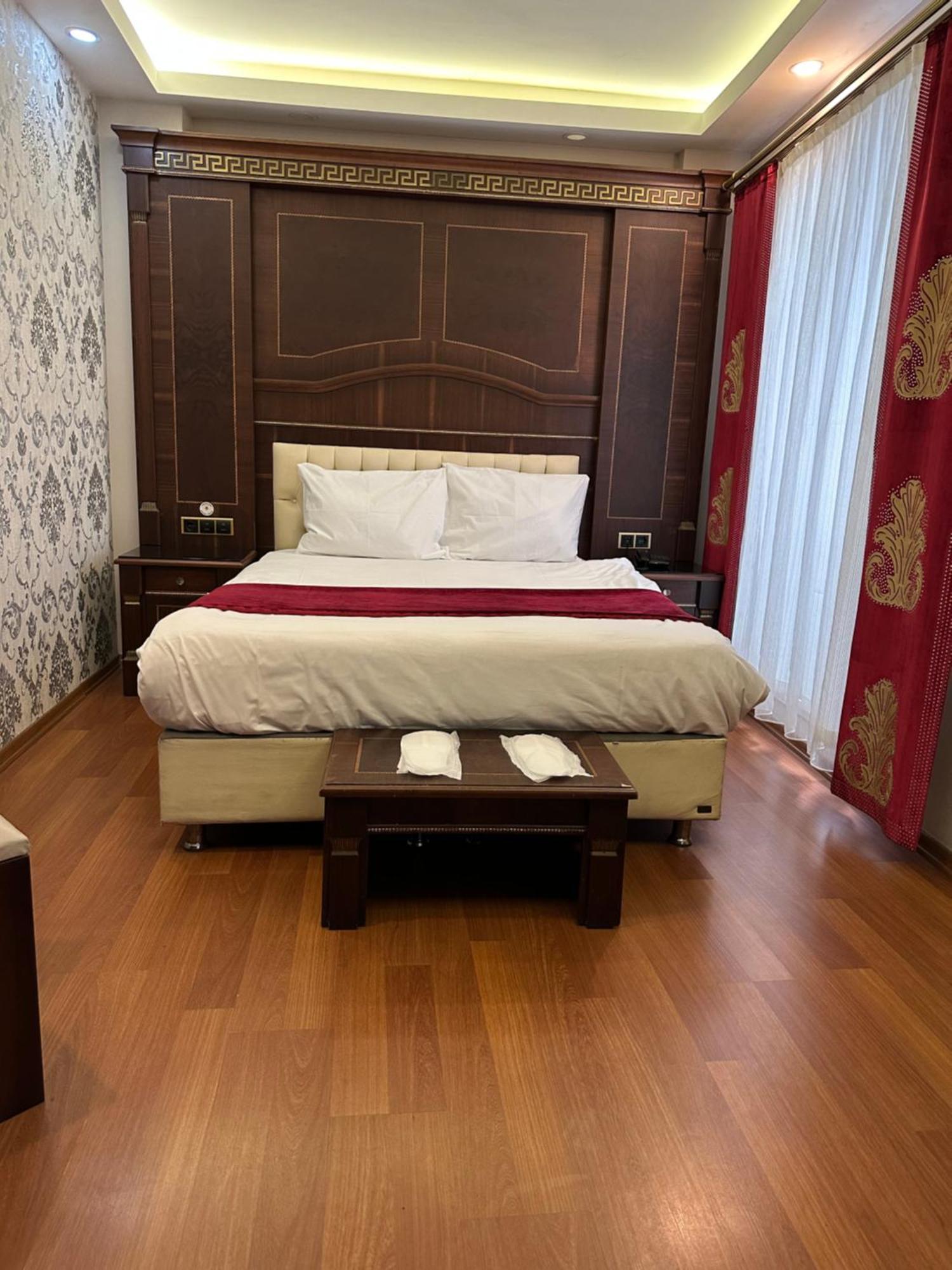 Napolyon Hotel Istanbul Bagian luar foto