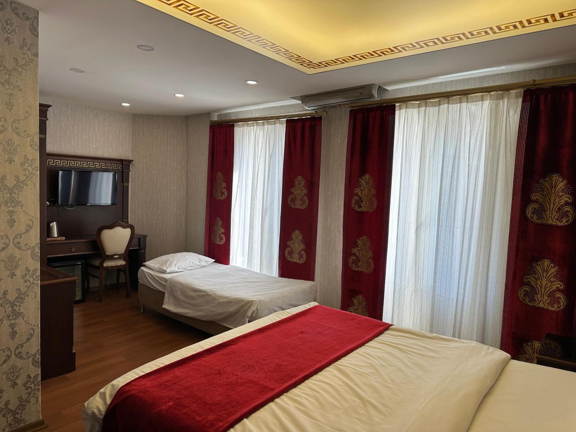 Napolyon Hotel Istanbul Bagian luar foto