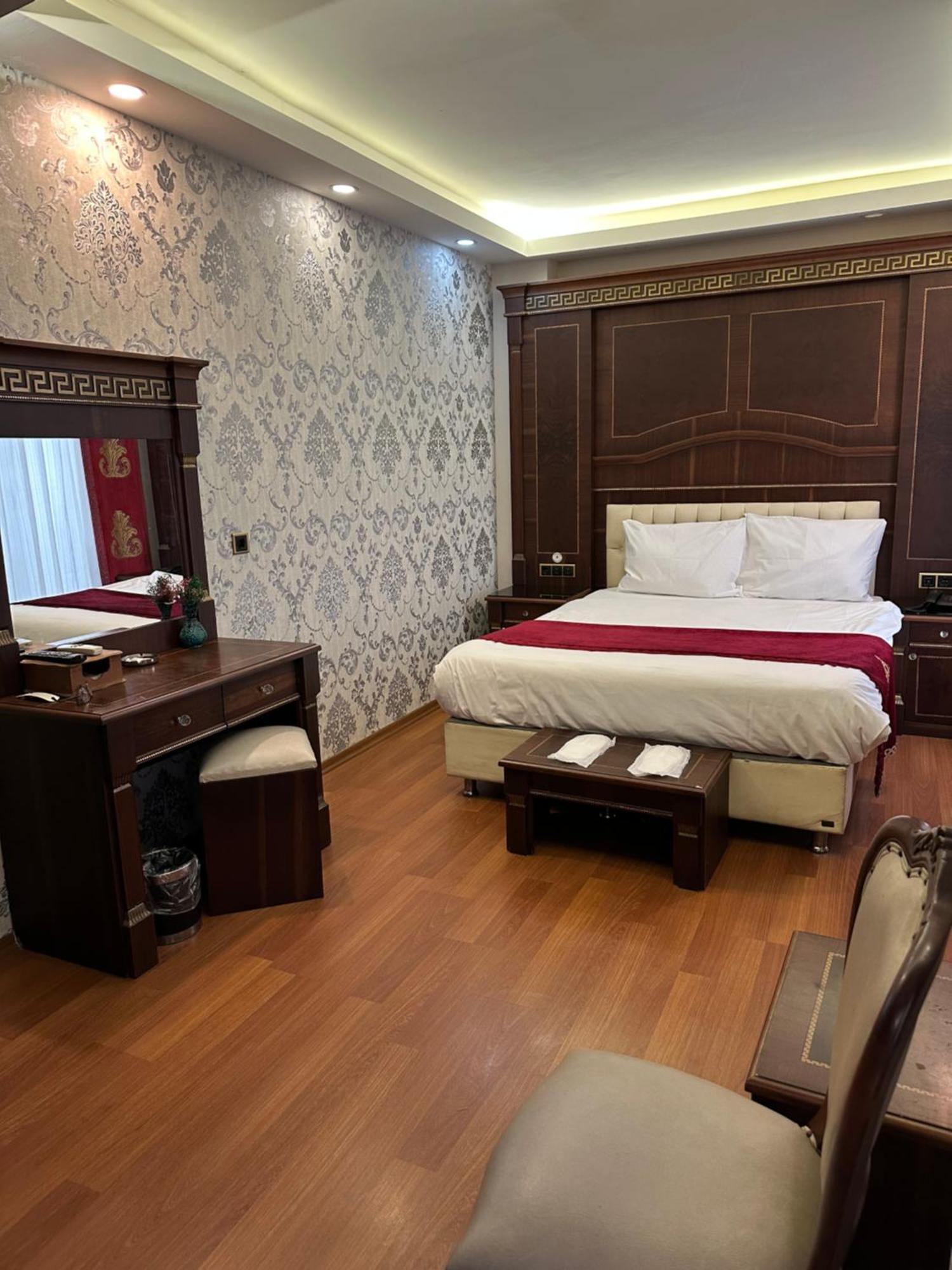 Napolyon Hotel Istanbul Bagian luar foto